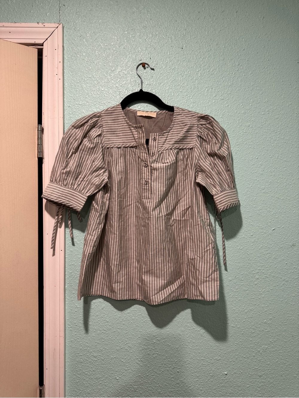 Ulla Johnson Gray and White Striped Puff-Sleeve Button Top